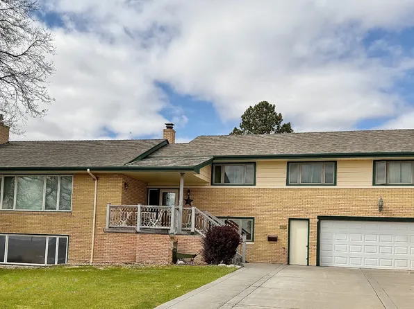 107 N Hillcrest, Ogallala, NE 69153