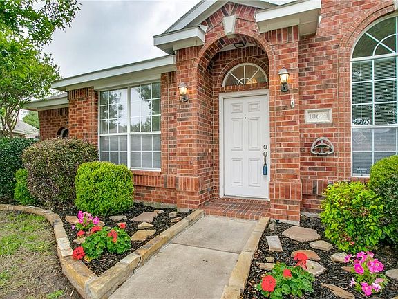 3rd image of 10600 Copperwood Dr