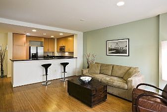 :: 255 Berry Street, #307