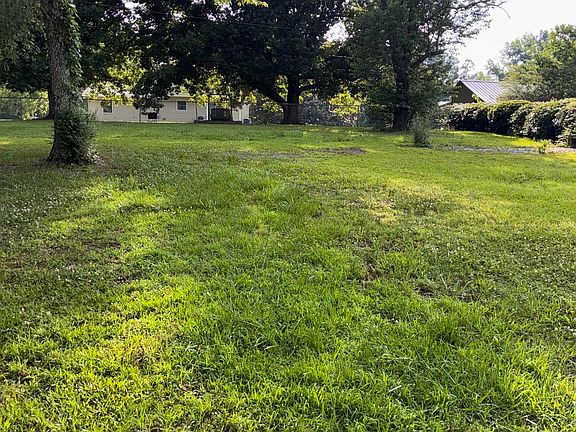 4th image of 100 Cricket Ln