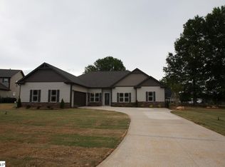 19 Azure Ln, Greer, SC 29651