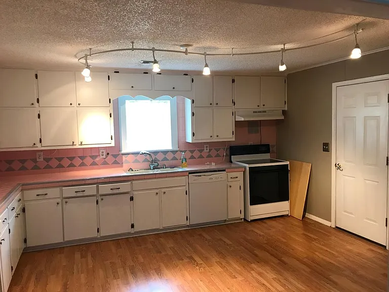 1806 SW F Ave — Photo 7