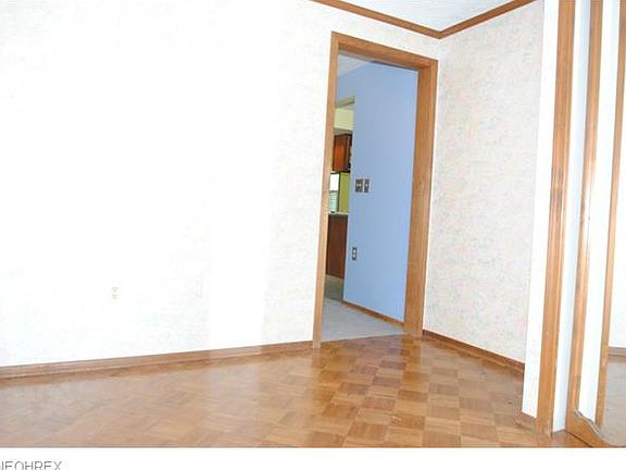 3rd image of 2436 Frashure Dr