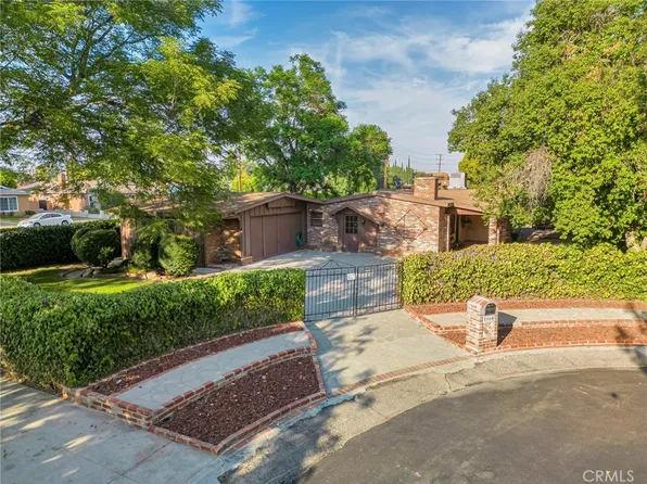 8666 Keokuk Ave, Winnetka, CA 91306