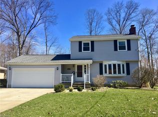 873 Oakridge Dr, Youngstown, OH 44512