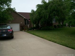 6507 Deerfield Dr, Charlestown, IN 47111