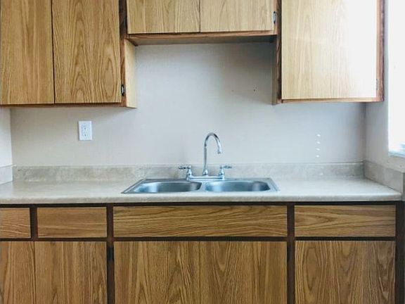 2nd image of 2135 K St #266