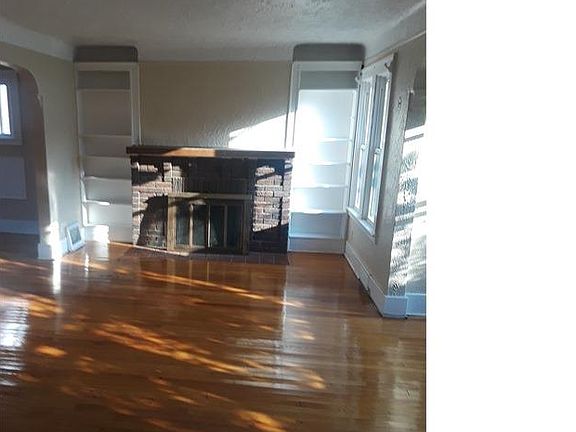 3rd image of 5745 Bedford St