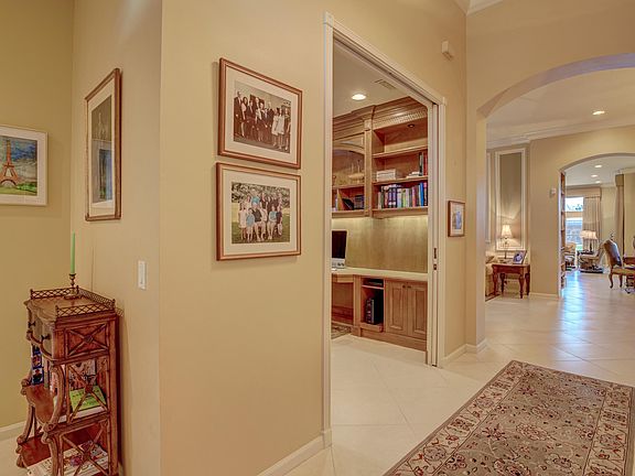 2nd image of 6814 Hillsdale Point