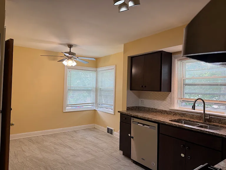 5901 N Merrimac Ave — Photo 5