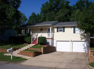 403 Greentree Rd, Rolla, MO 65401