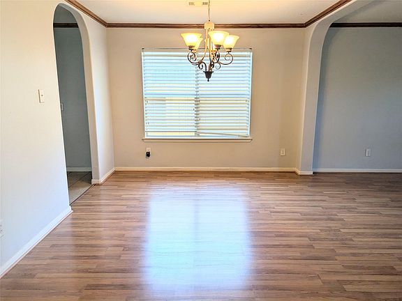 5th image of 2716 Park Falls Dr