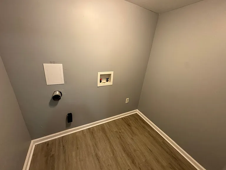 1122 S Sheffield Ave — Photo 12