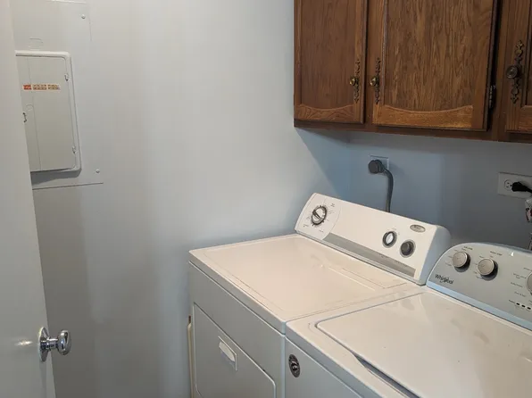 5935 Lincoln Ave Unit 406, Morton Grove, IL 60053