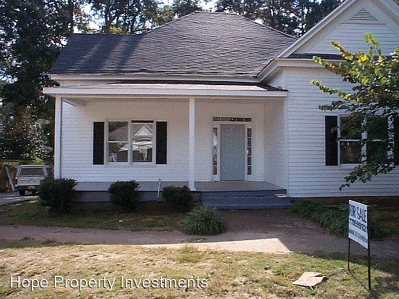 1st image of 75 Lone Oak St