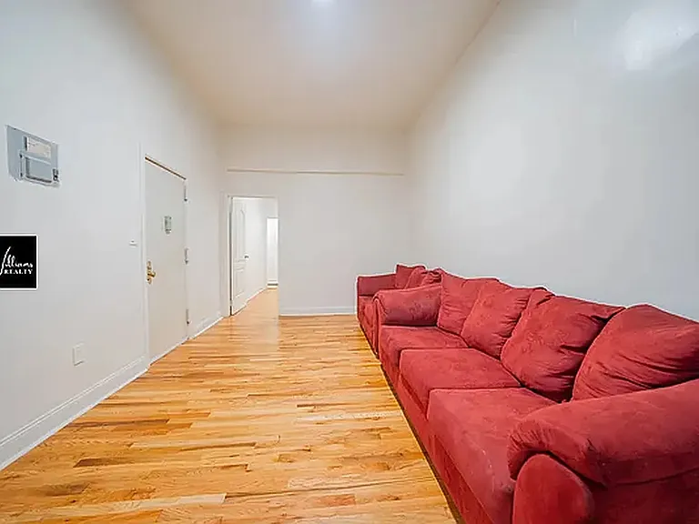 853 Putnam Ave #1 — Photo 4