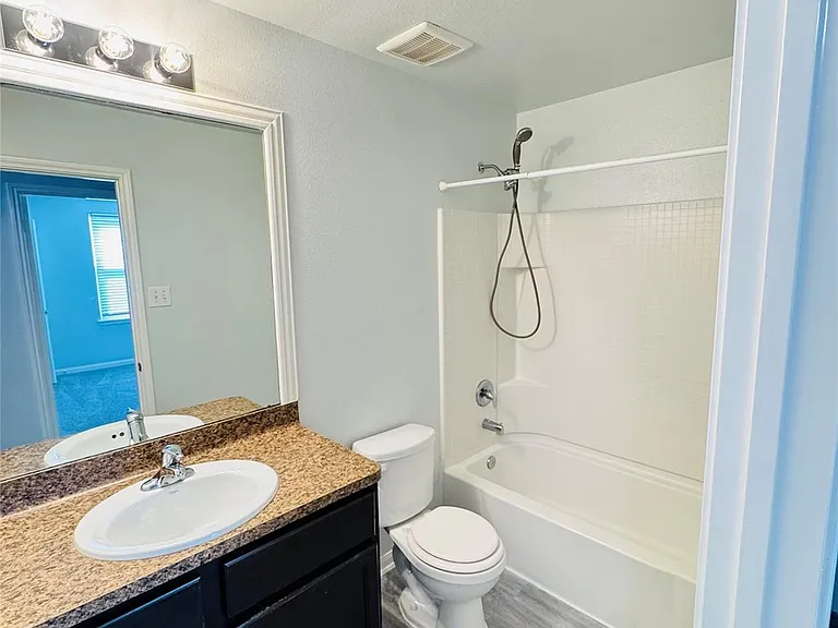 2050 Wilde Elm Dr — Photo 19