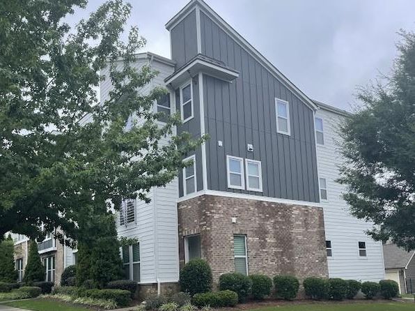 3355 Bending Birch Pl