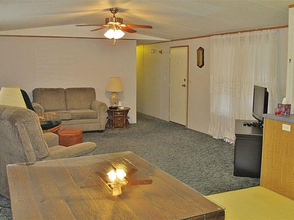 2nd image of 49 Willis Ln