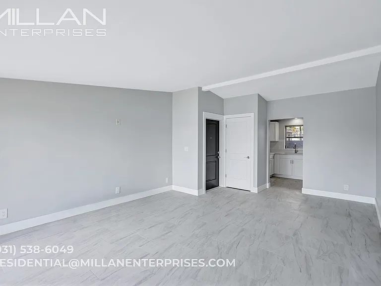 325 Capri Boulevard — Photo 56