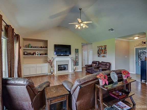 2nd image of 10462 Oakchase Dr