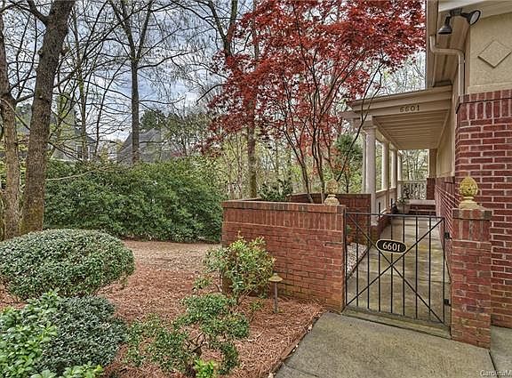 3rd image of 6601 Gaywind Dr