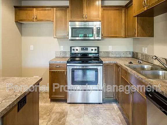 4th image of 5914 NE 71st Ave