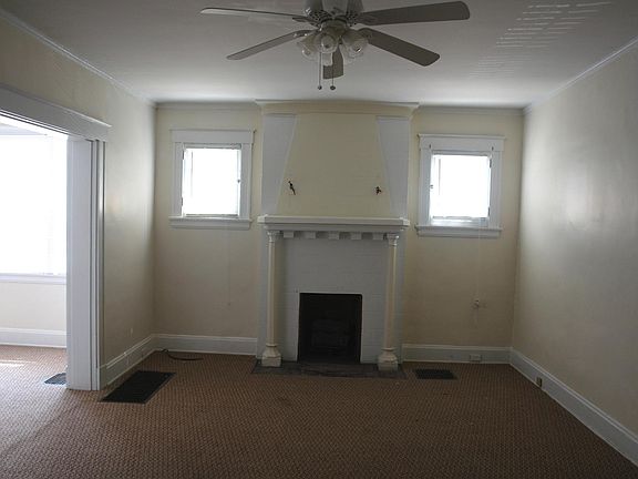 5th image of 2621 Ashland Ave #1