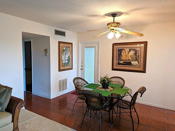 3rd image of 2731 NE 14th Street Causeway #519