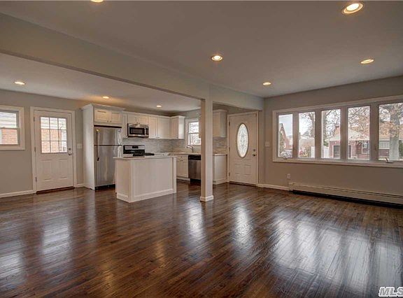 4th image of 18 Kane Ave