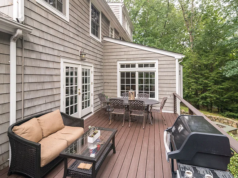 36 Kingswood Pl — Photo 21