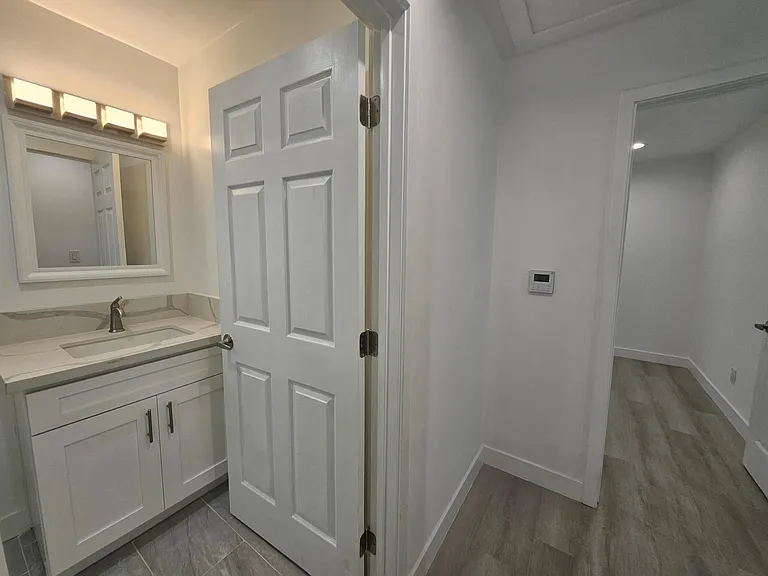 4192 S Harvard Blvd #1 — Photo 17