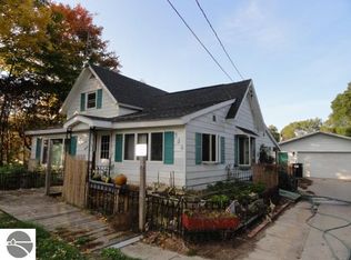 520 Fenton St, Kingsley, MI 49649