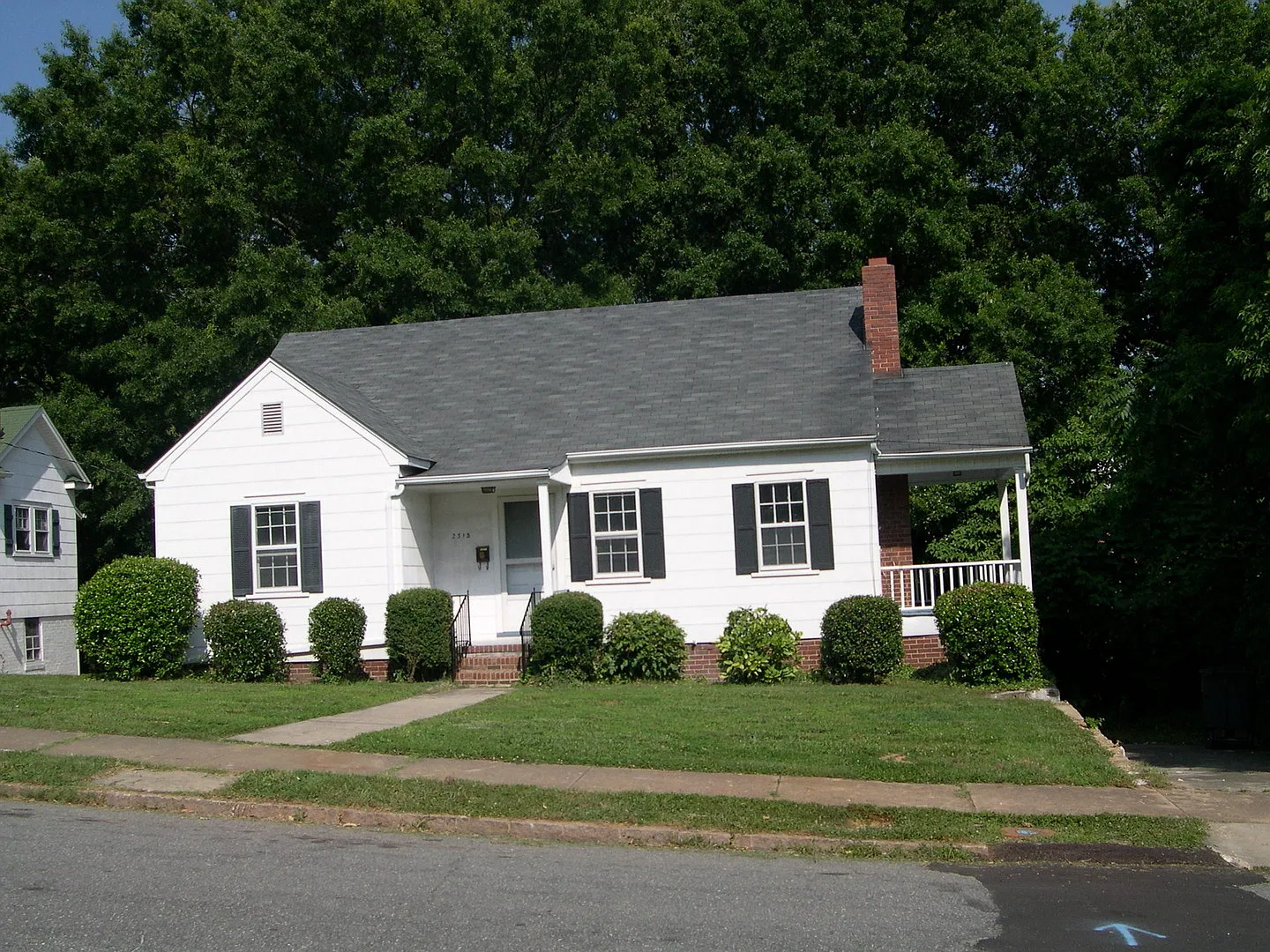 Well kept home in the Greenway neighborhood — Photo 1