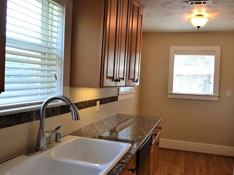 1505 McDuffie St — Photo 15