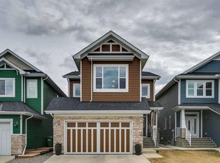 36 N Ridge View Close, Cochrane, AB T4C 0J2