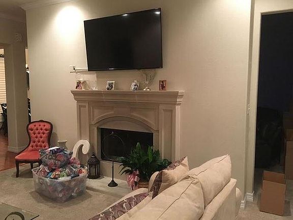 4th image of 1114 Berkley Dr