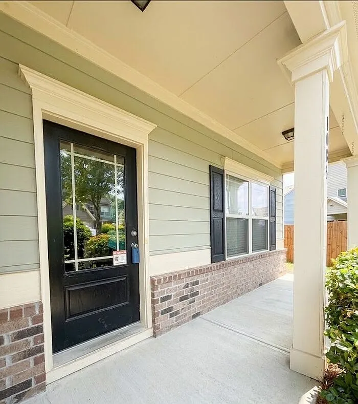 5 bed, 3.0 bath, 2981 sqft, $2,395 — Photo 4