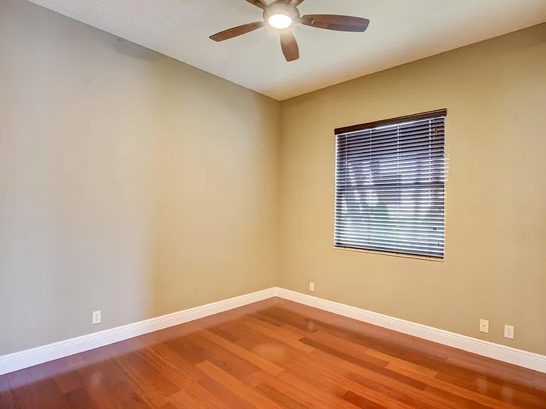 6669 Cobia Cir — Photo 23