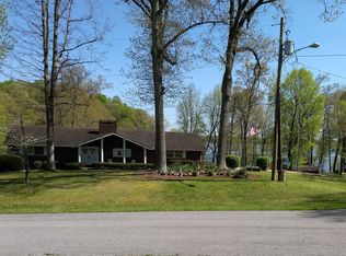 616 Redbud Dr, Kuttawa, KY 42055