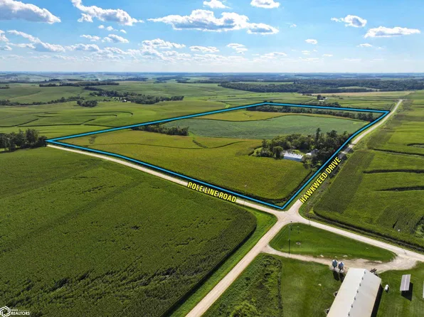 173 Hawkweed Dr, Postville, IA 52162