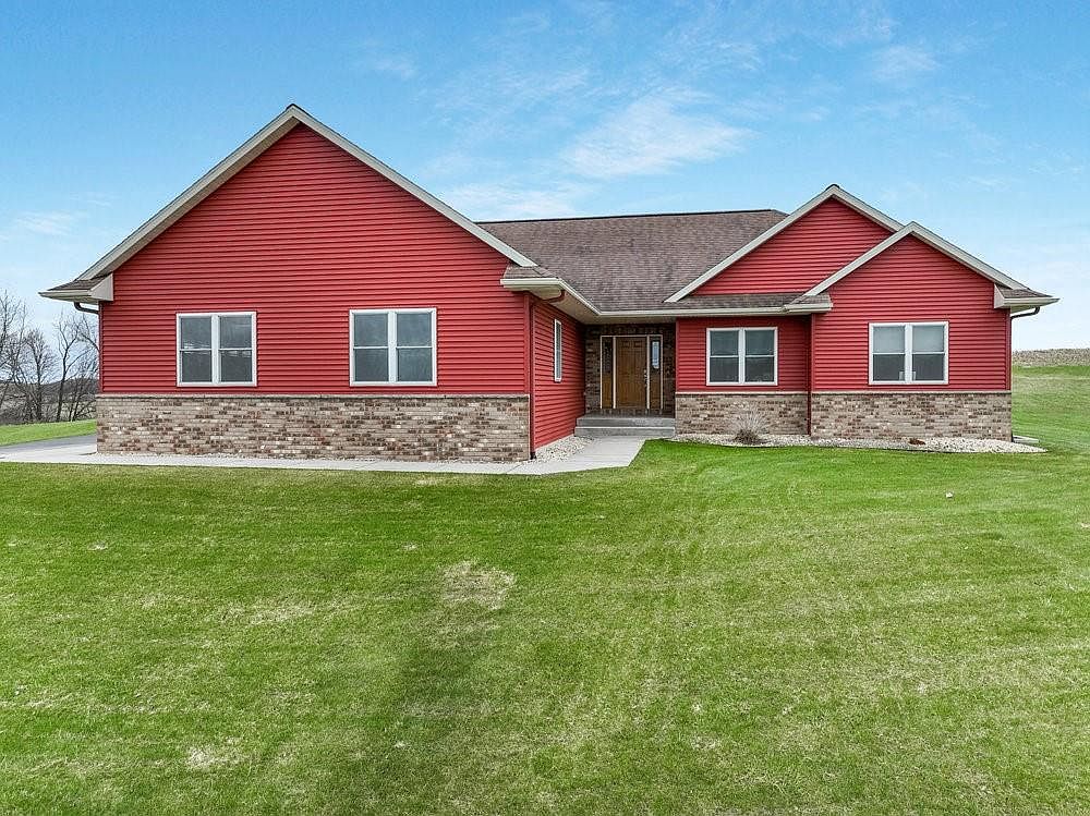 6743 85th Avenue, Chippewa Falls, WI 54729 Zillow