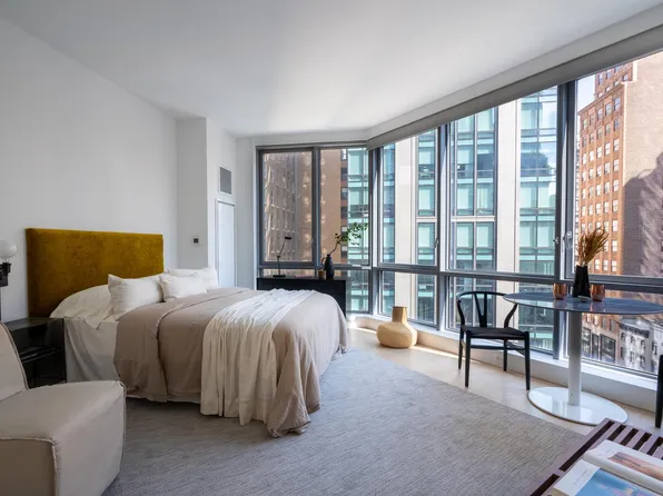 160 Madison Avenue image 1 of 5