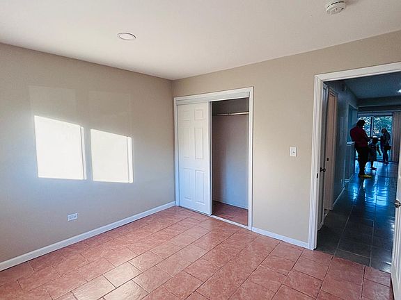 4th image of 1527 Norway Ln