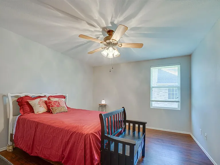 605 Cottondale Ln — Photo 18