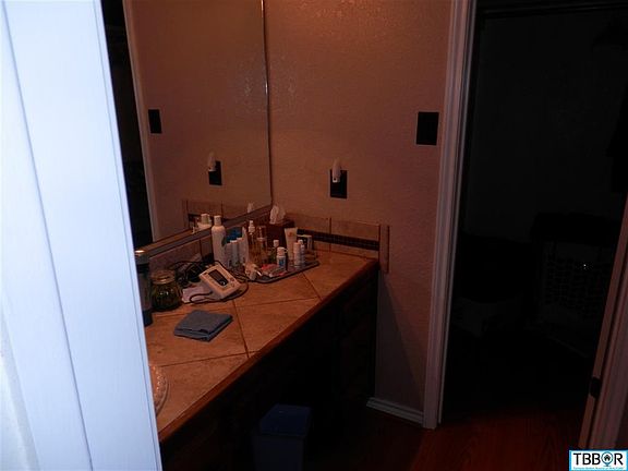 4th image of 1100 Cedar Creek Dr