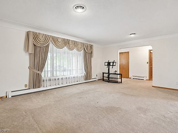 5th image of 4734 Lockwood Rd