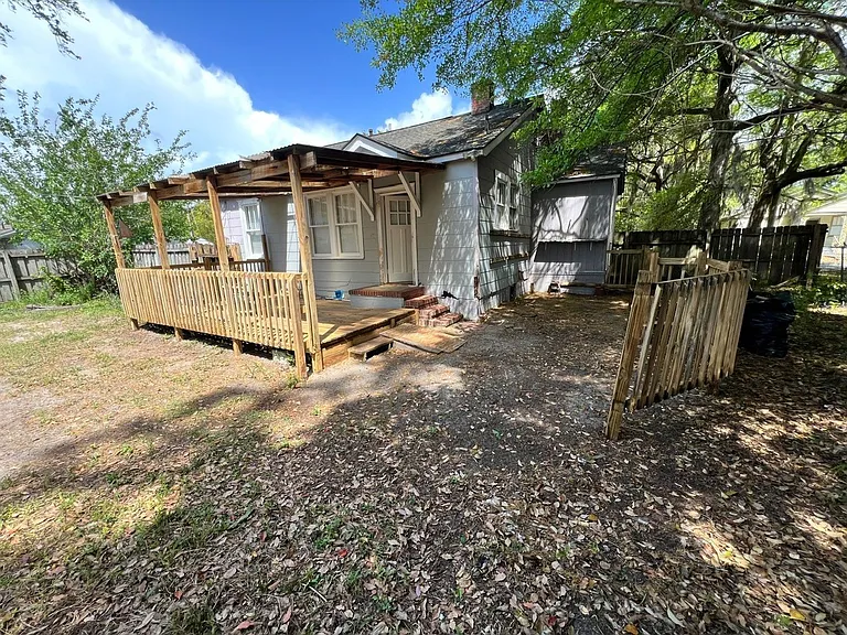 2201 Mississippi Ave — Photo 7