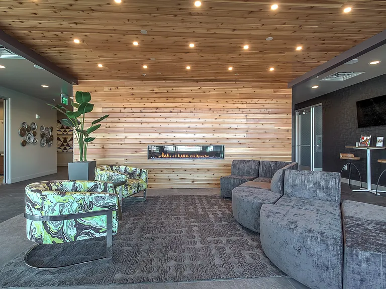 The Bonneville Apartments — Photo 17