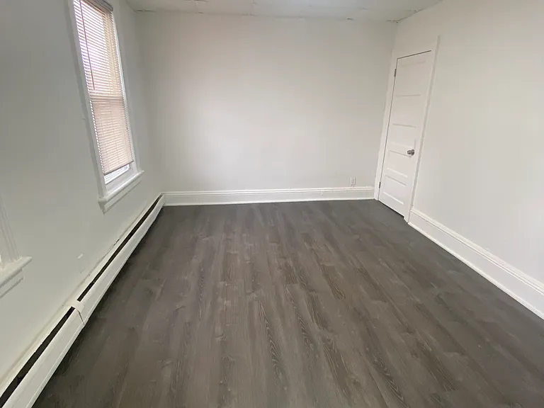61 Highland St — Photo 12